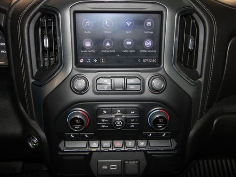 Used 2022 Chevrolet Silverado 1500 LT image 17