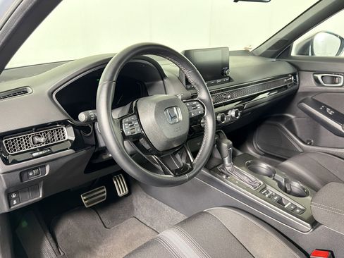 Used 2024 Honda Civic Sport image 3