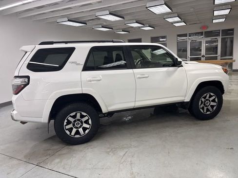 Used 2022 Toyota 4Runner TRD Off-Road image 13