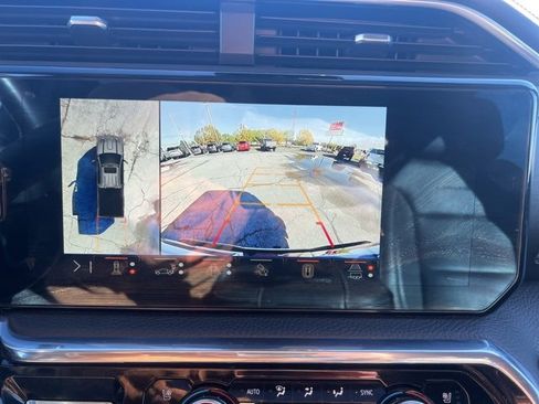 Used 2024 GMC Sierra 2500 Denali w/ Denali Reserve Package image 27