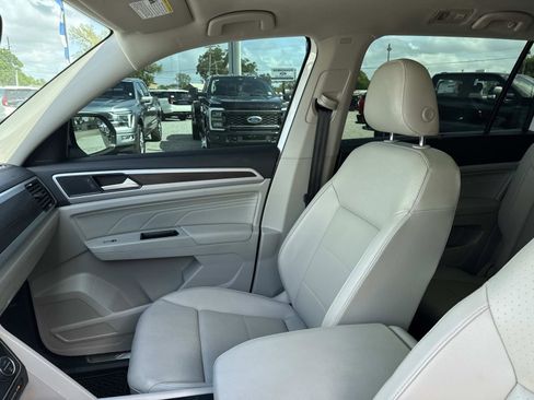 Used 2022 Volkswagen Atlas SE image 16