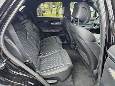 Used 2025 Genesis GV70 3.5T Sport w/ Sport Advanced Package image 27