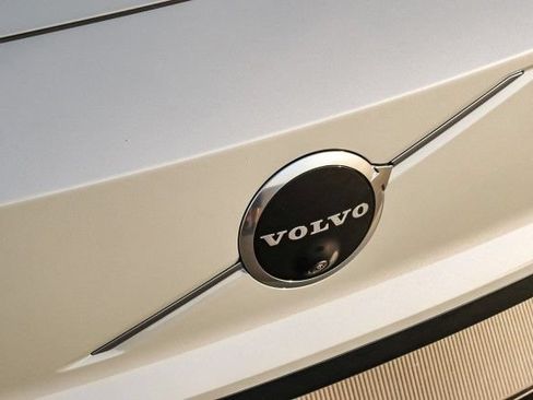 New 2025 Volvo EX30 Ultra w/ Protection Package Premier AWD/4WD image 11