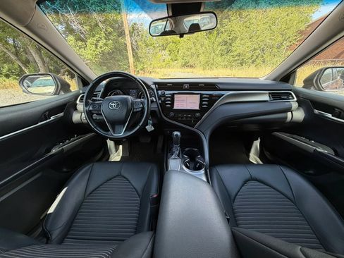 Used 2018 Toyota Camry SE w/ Protection Package (Q2) FWD image 30