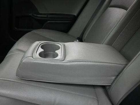 Used 2018 Honda Civic Touring image 34