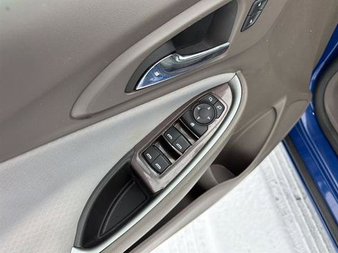 Used 2023 Chevrolet Malibu LT image 38