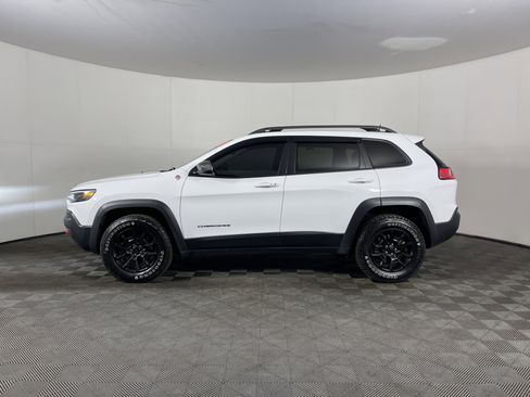 Used 2020 Jeep Cherokee Trailhawk w/ Comfort/Convenience Group image 3