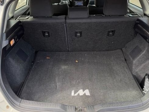 Used 2018 Toyota Corolla iM w/ Carpet Mat Package (TMS) FWD image 10