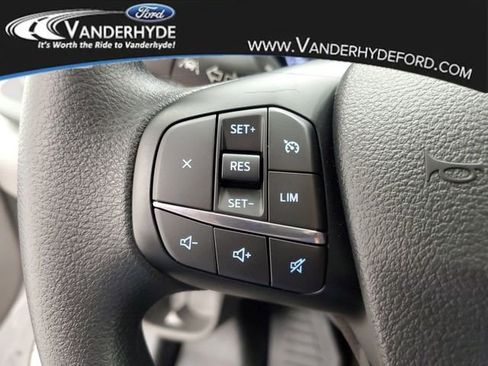 New 2025 Ford Transit 250 Low Roof image 19