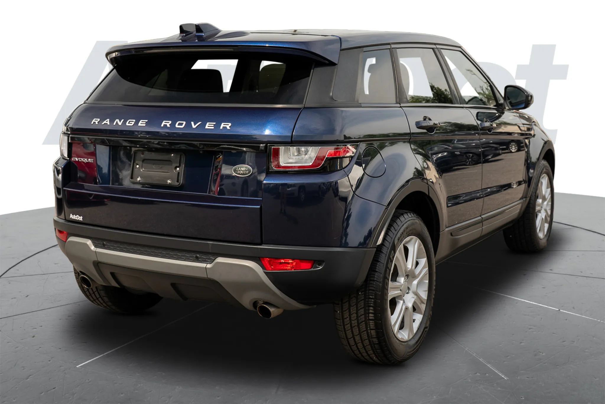 Used 2018 Land Rover Range Rover Evoque SE Premium AWD/4WD image 3