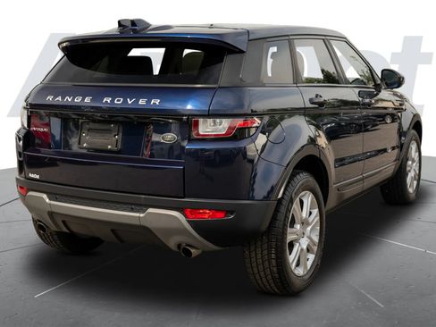 Used 2018 Land Rover Range Rover Evoque SE Premium AWD/4WD image 3