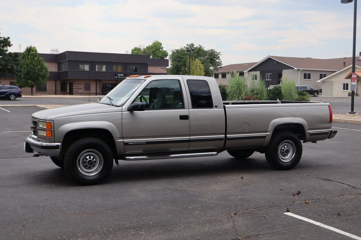 Used 1998 GMC Sierra 2500 4x4 Extended Cab w/ Marketing Option Pkg 3 image 10