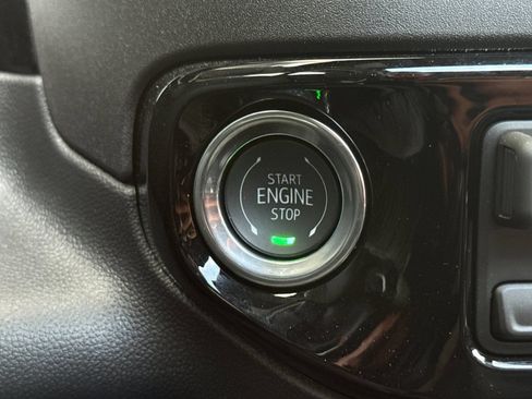 Used 2026 Chevrolet Silverado 1500 ZR2 AWD/4WD image 31