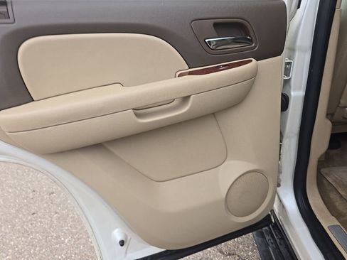 Used 2013 Chevrolet Tahoe LTZ image 42