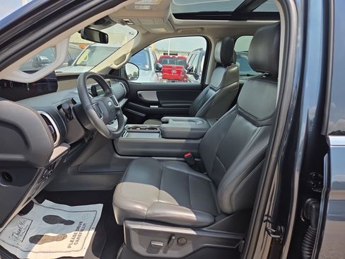 Certified 2025 Ford Expedition Active AWD/4WD image 24