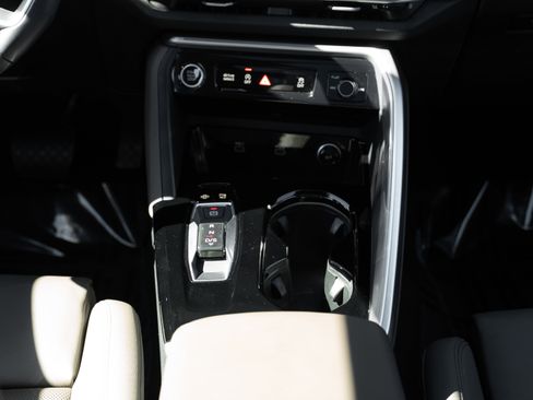 Certified 2025 Audi Q5 Premium Plus w/ Premium Plus AWD/4WD image 17
