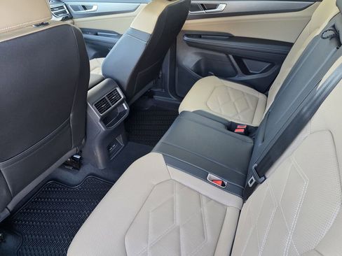 New 2026 Volkswagen Atlas Cross Sport SE AWD/4WD image 19