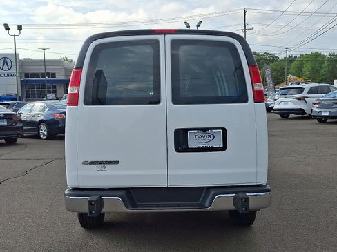 Used 2024 Chevrolet Express 2500 w/ Driver Convenience Package image 5