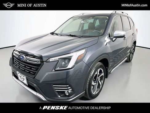Used 2023 Subaru Forester Touring image 1