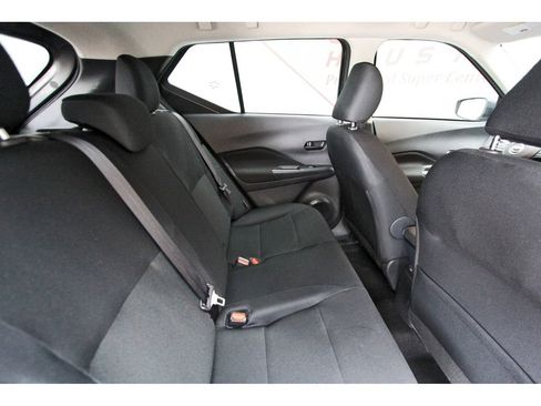 Used 2025 Nissan Kicks Play S FWD image 10