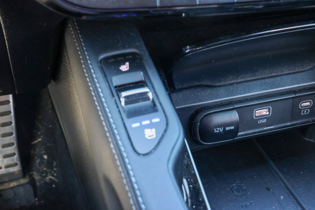 Used 2024 Kia Telluride SX Prestige X-Pro AWD/4WD image 31