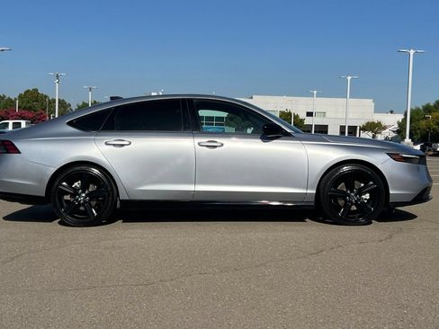 Used 2024 Honda Accord Sport image 3