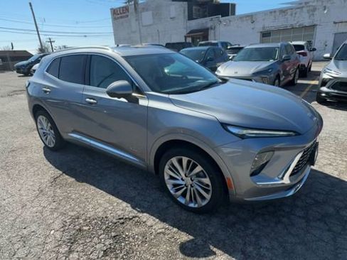 New 2026 Buick Envision Avenir image 2