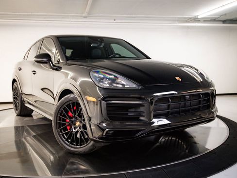 Certified 2021 Porsche Cayenne GTS AWD/4WD image 9