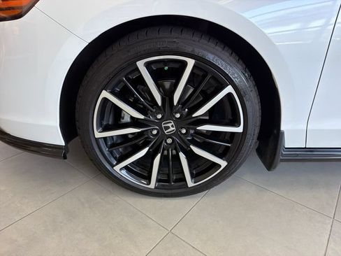 Used 2025 Honda Accord Touring image 28