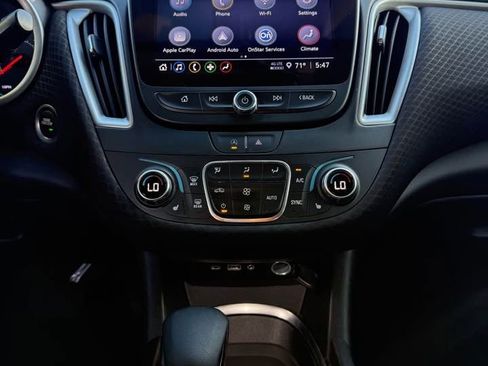 Used 2025 Chevrolet Malibu LT image 5