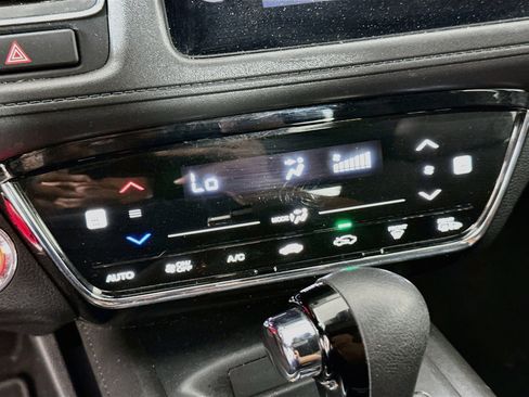 Used 2022 Honda HR-V EX image 22