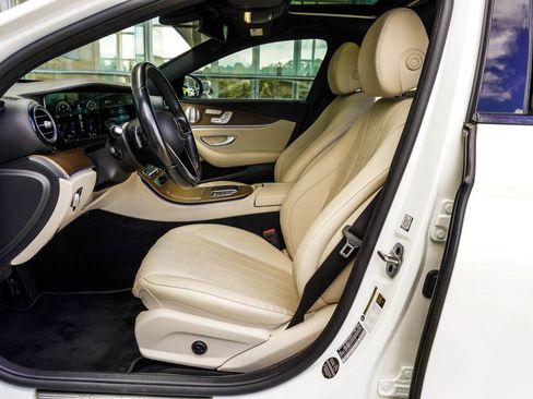 Used 2022 Mercedes-Benz E 350 Sedan image 36