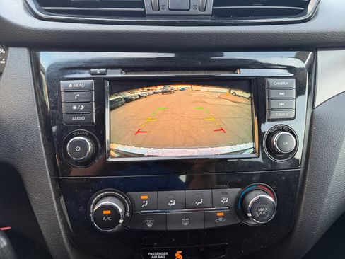 Used 2020 Nissan Rogue Sport S w/ Appearance Package FWD image 21