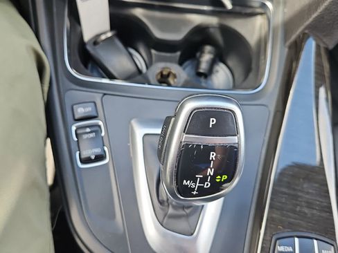 Used 2018 BMW 330i Sedan image 18