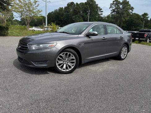 Used 2013 Ford Taurus Limited FWD image 29