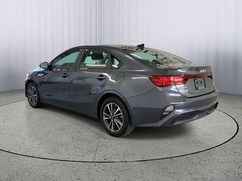 Used 2024 Kia Forte LXS FWD image 3