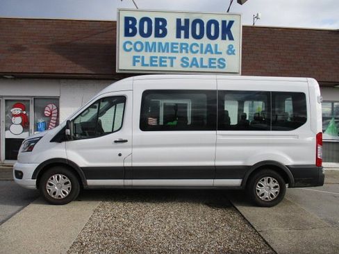 Used 2023 Ford Transit 350 XLT image 28