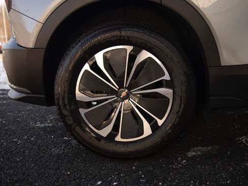 New 2026 Chevrolet Blazer EV LT image 9