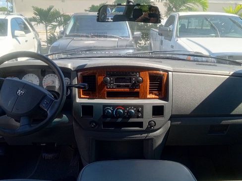 Used 2006 Dodge Ram 1500 Truck SLT w/ Trailer Tow Group image 13