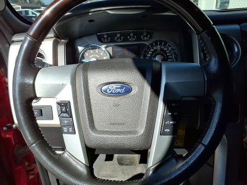 Used 2013 Ford F150 Platinum image 8