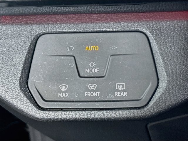 Certified 2023 Volkswagen ID.4 Pro AWD/4WD image 10