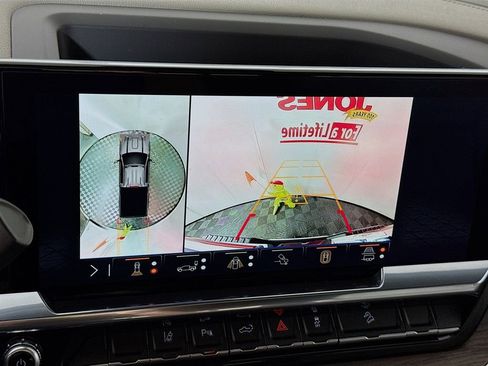 Used 2024 GMC Sierra 2500 SLT w/ SLT Premium Package image 6