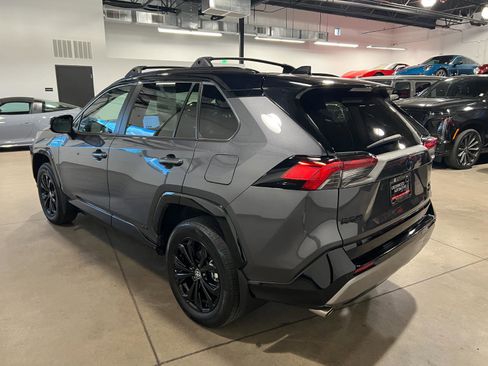 Used 2023 Toyota RAV4 XSE AWD/4WD image 5