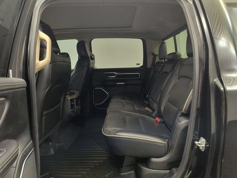 Used 2019 RAM 1500 Laramie AWD/4WD image 21