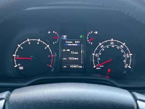 Used 2023 Toyota 4Runner SR5 image 39