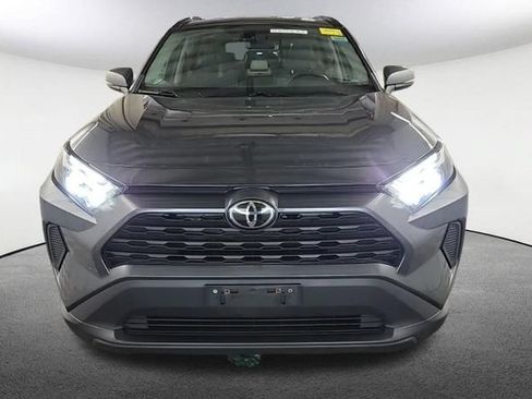Used 2022 Toyota RAV4 XLE AWD/4WD image 2
