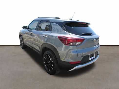 Used 2022 Chevrolet TrailBlazer LT w/ Sun and Liftgate Package AWD/4WD image 5