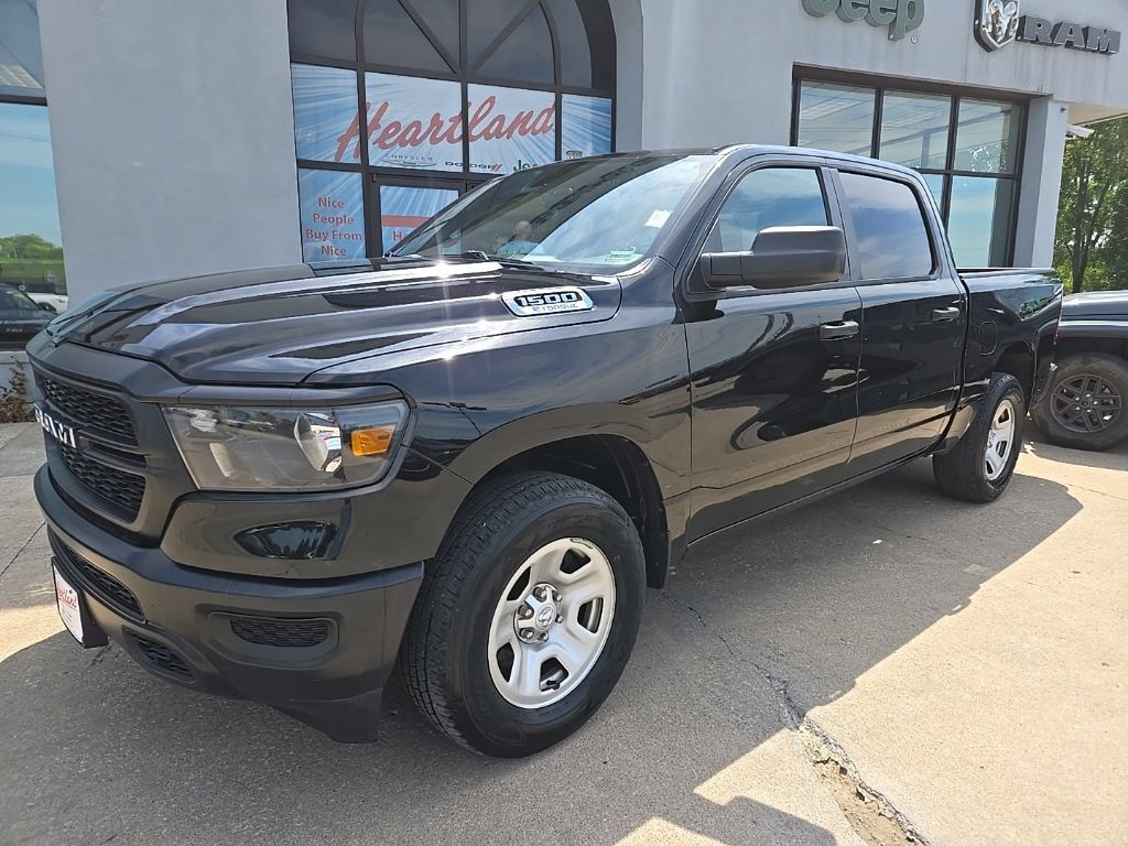 Used 2023 RAM 1500 Tradesman AWD/4WD image 3