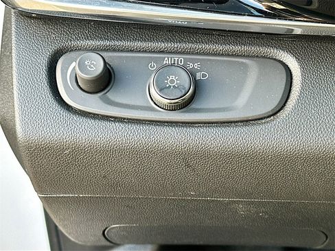 Used 2024 Buick Envista Sport Touring w/ Convenience I Package image 10