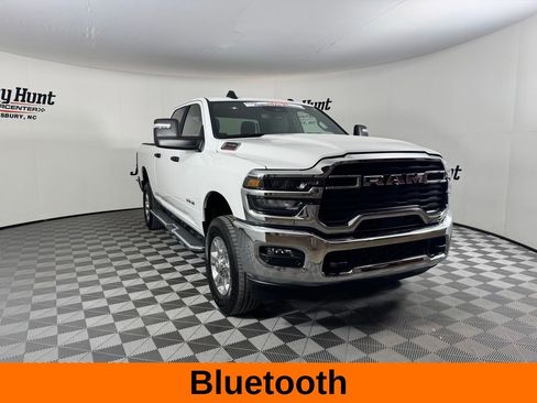 Used 2025 RAM 2500 Big Horn AWD/4WD image 6